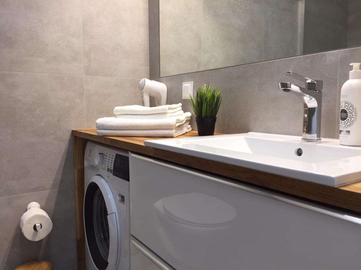 Baltic Comfort Spa Apartment With Free Pool, Saunas & Fitness - Kasprowicza 20 코워브제크 외부 사진