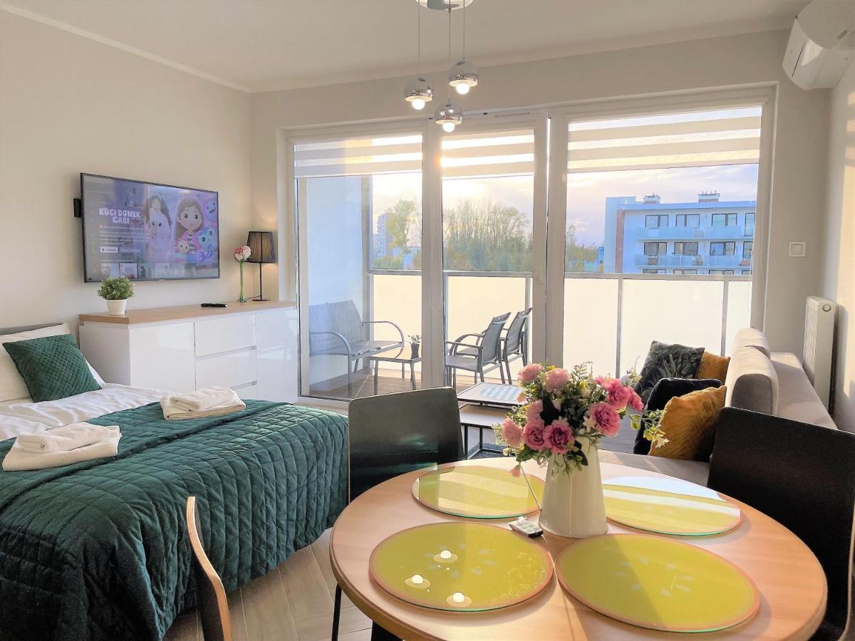 Baltic Comfort Spa Apartment With Free Pool, Saunas & Fitness - Kasprowicza 20 코워브제크 외부 사진