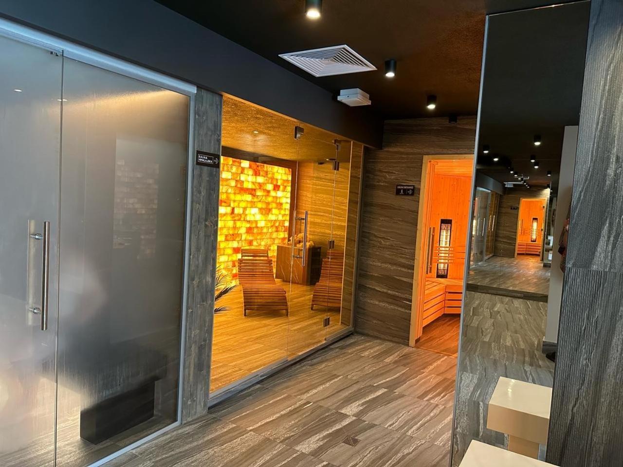 Baltic Comfort Spa Apartment With Free Pool, Saunas & Fitness - Kasprowicza 20 코워브제크 외부 사진